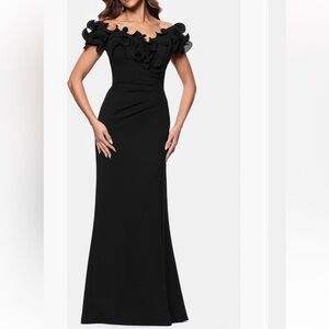 ✨NEW✨XSCAPE Anya Lace Ruffle Detail off the Shoulder Gown Black Maxi Dress
